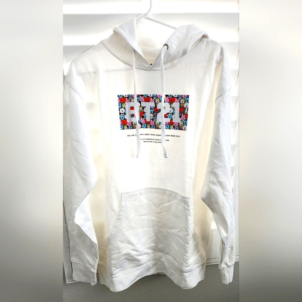 BT21 Line Friends NWT ASSC Unisex White Cream Puzzled Long Sleeve Hoodie Medium